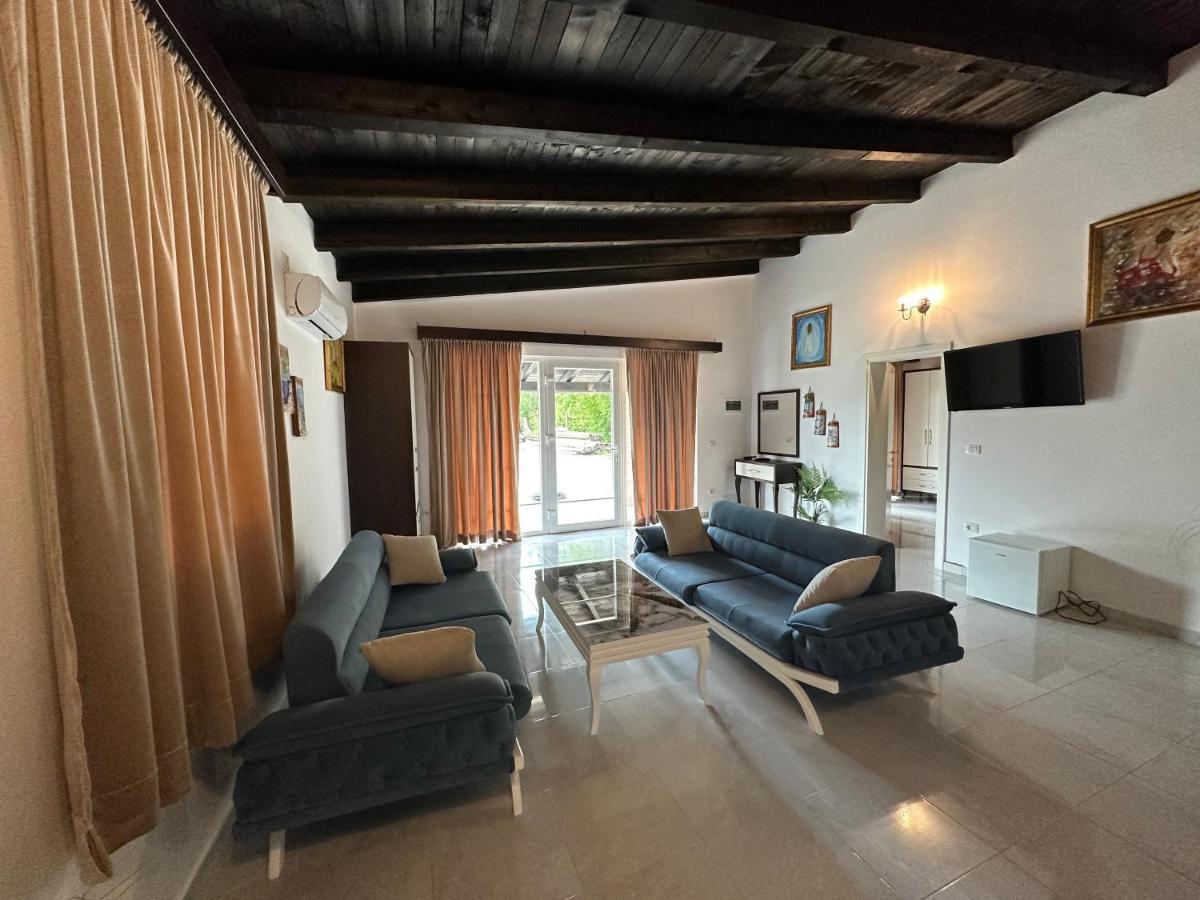 Ara E Vjeter Resort Velipojë Dış mekan fotoğraf